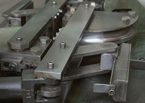 趣味の車を駐車するスペースを確保しよう